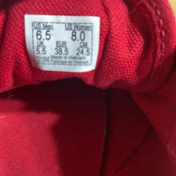 Vans unisex all red skater shoes - Picture 6 of 7